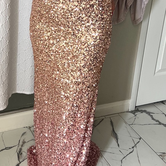 Party Gown. Ombré Pink and Gold. Sequin. - Picture 10 of 14